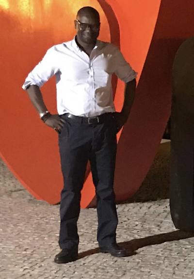 Oziris 48 лет Paris Франция