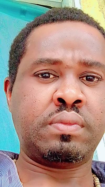 Stephane 45 лет Libreville  Южная Африка