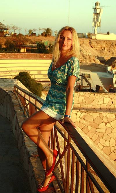 Julia 46 ans Minsk Biélorussie