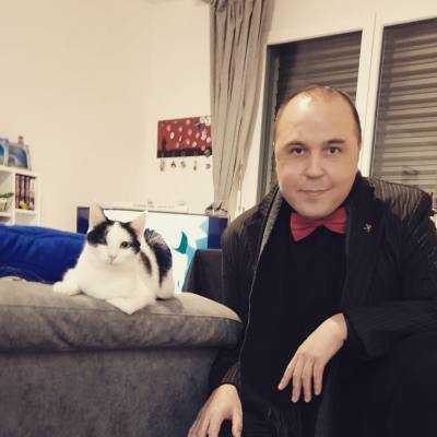 Miguel 44 лет Bulle Швейцария