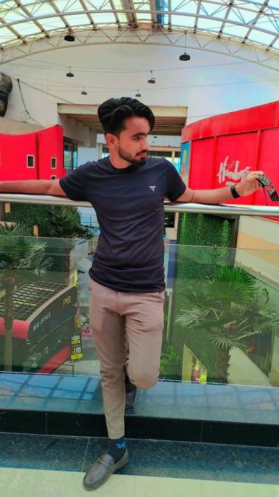 Danish 22 лет Bareilly Индия