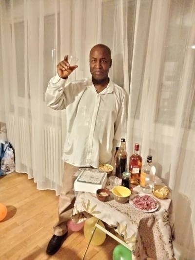 Alex 63 ans Gagny France