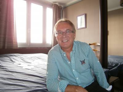 Hervé 68 лет Caen Франция