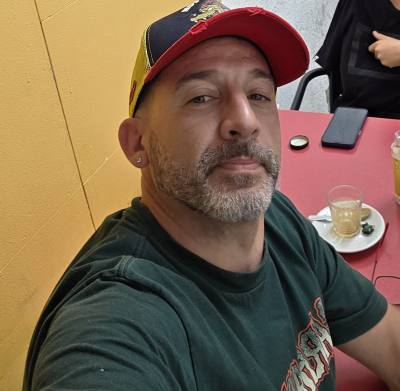 Alex 49 ans St Jean De Luz France