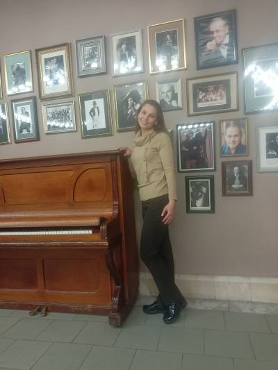 Lena 38 ans Kharkov Ukraine