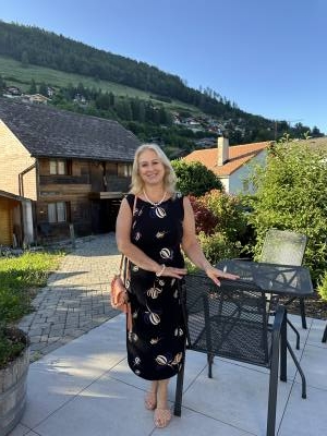 Еlena 64 ans Лозанна  Suisse