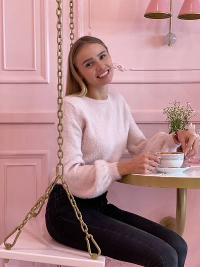 Dina 35 ans Kyiv Ukraine