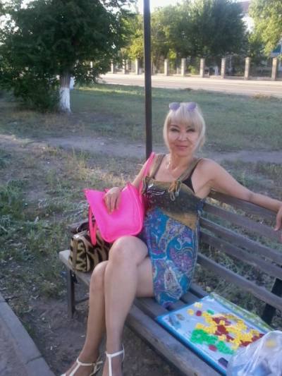 Sayana 52 ans Priozersk Kazakhstan