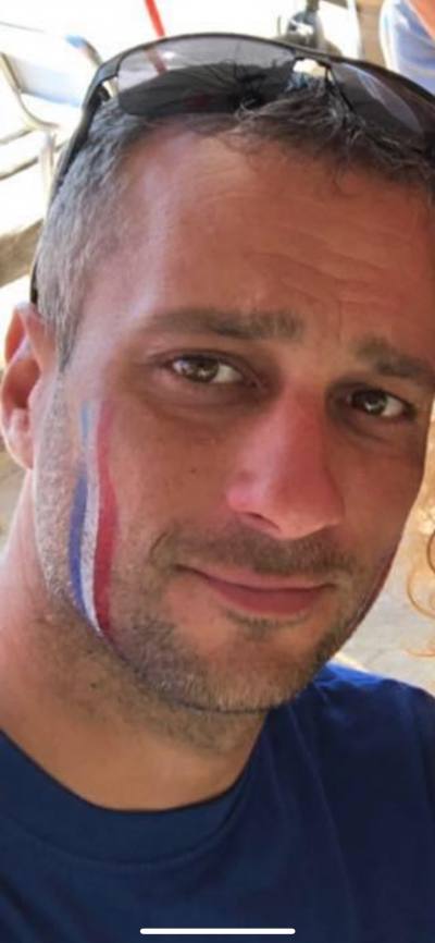 Romain 41 лет Rodez Франция