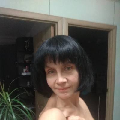 Oksana 54 ans Saratov Russie