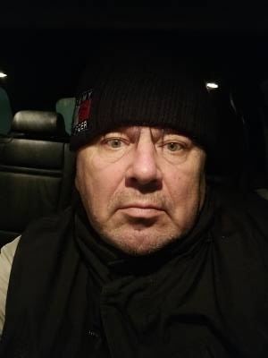 Robert 68 ans Berlin Allemagne