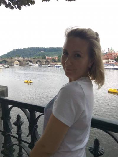 Julia 47 ans Minsk Biélorussie