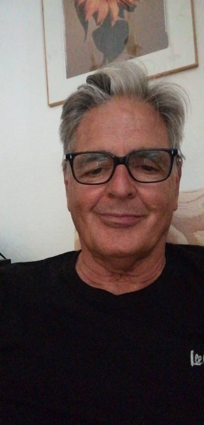 Lucien 71 ans Lyon France