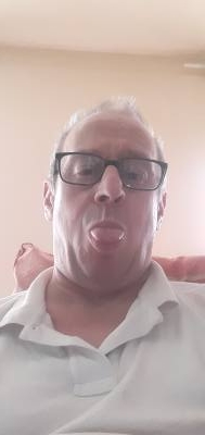 Manuel 52 лет Forges Les Eaux Франция