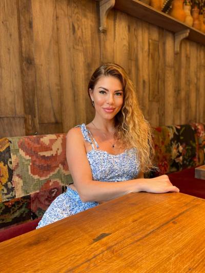 Ludmila 37 ans Odessa Ukraine