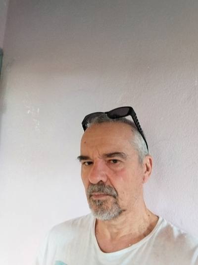 Phil 56 лет Argentan Франция