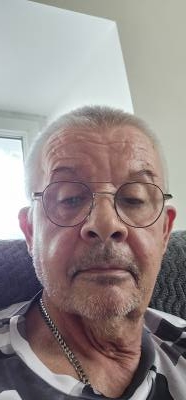 Mick 65 лет Mesanger  Франция
