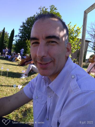 David 48 ans Angoulème France