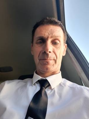 Cédric 51 лет Ales Франция