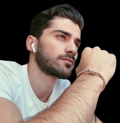 Alex 32 лет Berlin  Германия