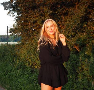 Tania 32 ans Zaporigga Ukraine