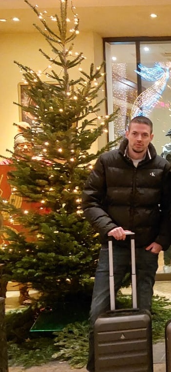 Dominic 35 лет Baden Baden  Германия