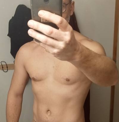 Mathieu 44 лет Gonfaron Франция