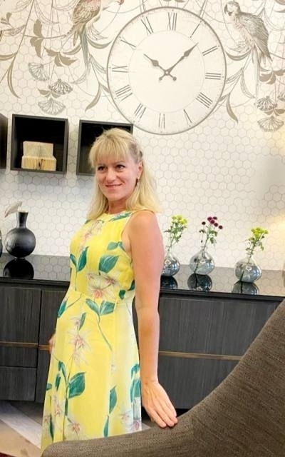Elena 46 Jahre Haverhill Großbritannien