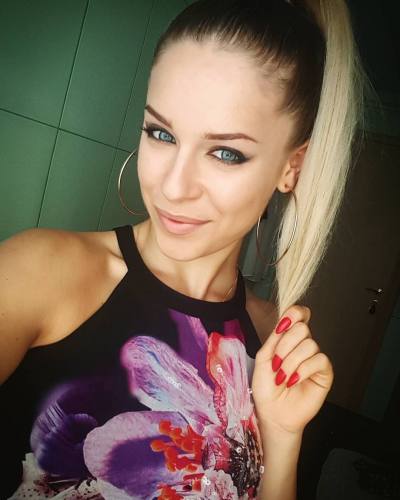 Victoria 35 ans Dnipro Ukraine
