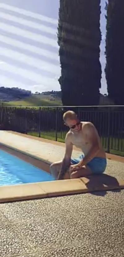 Jo 31 лет Lons Le Saunier Франция