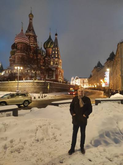 Thierry 61 лет Chavigny Франция