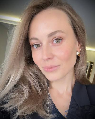Alina 43 ans Киев Ukraine