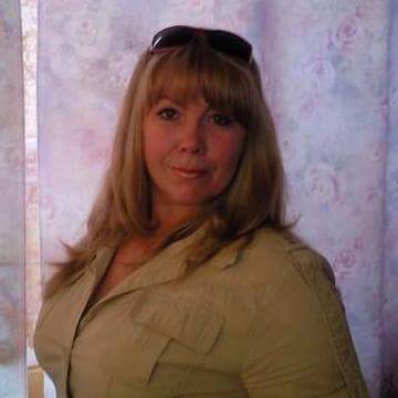 Tania 62 years Paris France