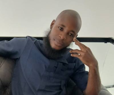 Desmond 29 лет North West  Южная Африка