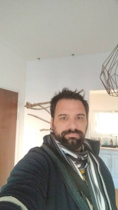 Sylvain 40 лет Toulon Франция
